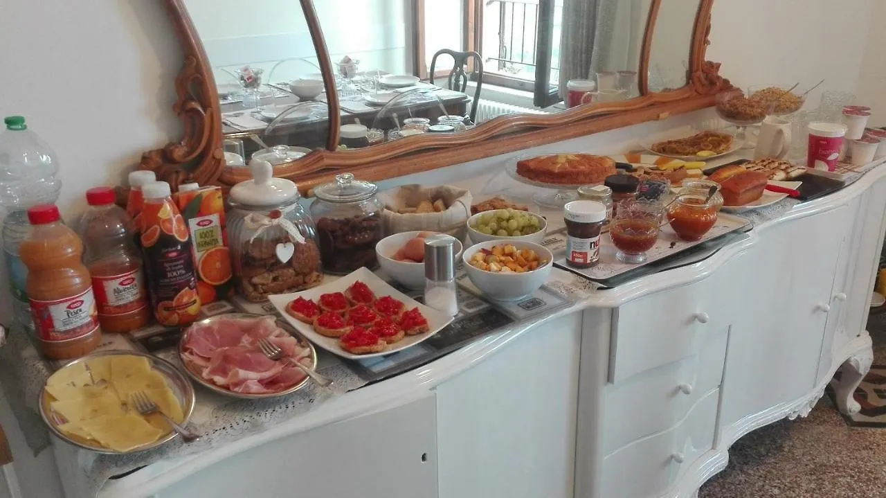Bed & Breakfast Al 32 B&B Massa Marittima